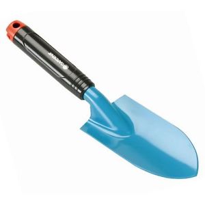 כפות שתילה וכלים ידניים